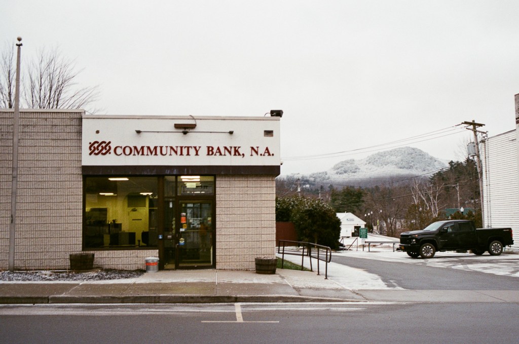 an image of saranac lake, new york
